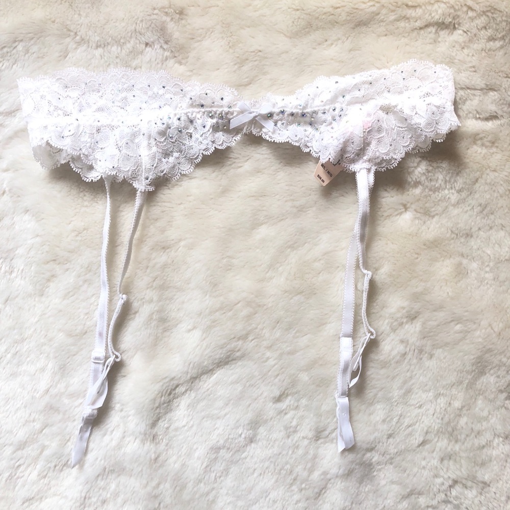 NWT Victorias Secret Swarovski Crystal Garter Belt